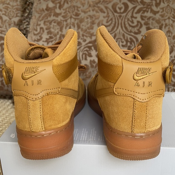 Nike Air Force 1 Hight LV8 3 Youth - Picture 14 of 16